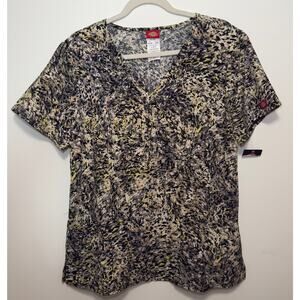 Dickies EDS Women Scrubs Top V-Neck Print DK876 - Size Large